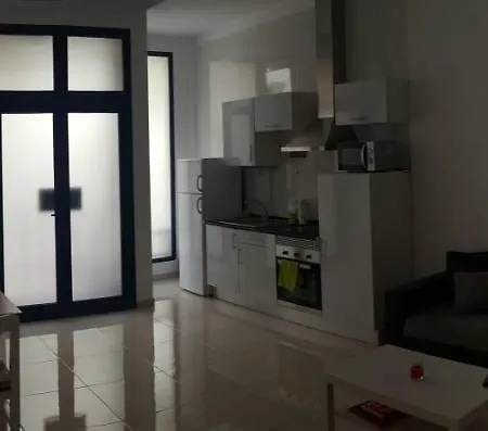 Juli4 Apartment *
